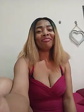 Snapshot of SEXYMOANSXX chatting on 06/16/26, 08:58 SEXYMOANSXX online show from 06/16/26, 08:58
