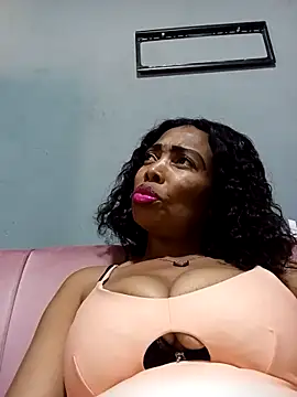 SEXYMOANSXX online show from 04/01/26, 11:22