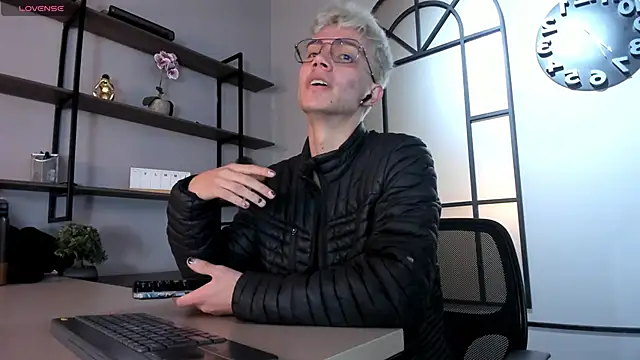 nicktorn online show from 11/28/25, 01:00