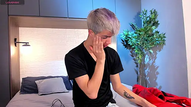 nicktorn online show from 10/23/25, 12:15