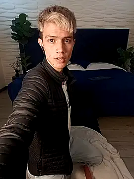 nicktorn online show from 11/21/25, 04:06