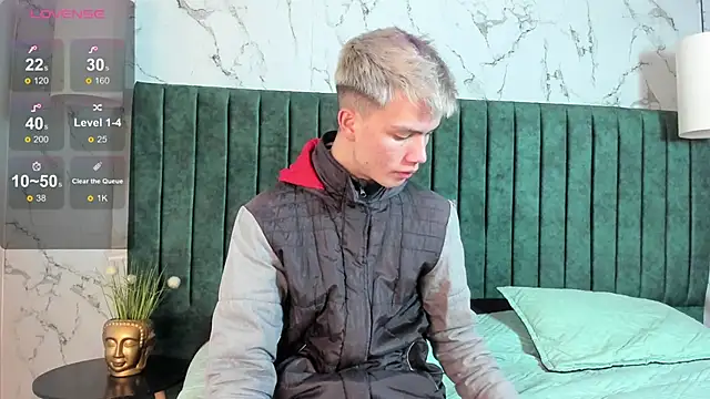 nicktorn online show from 10/30/25, 12:47