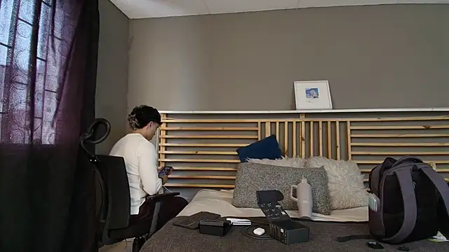 PaulEvens online show from 03/09/26, 01:03