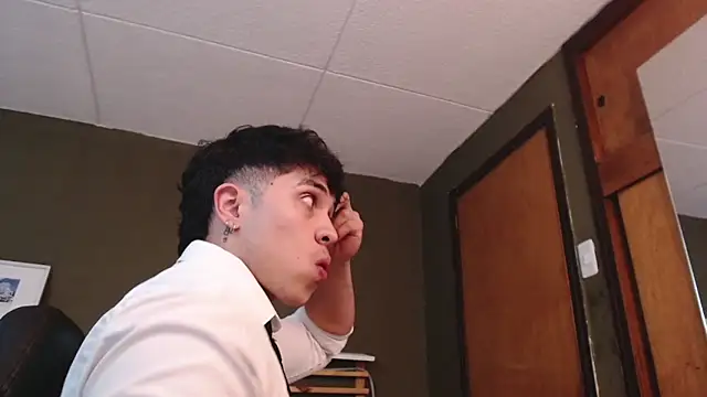 PaulEvens online show from 10/29/25, 01:10