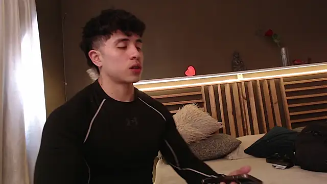 PaulEvens online show from 11/29/25, 01:22