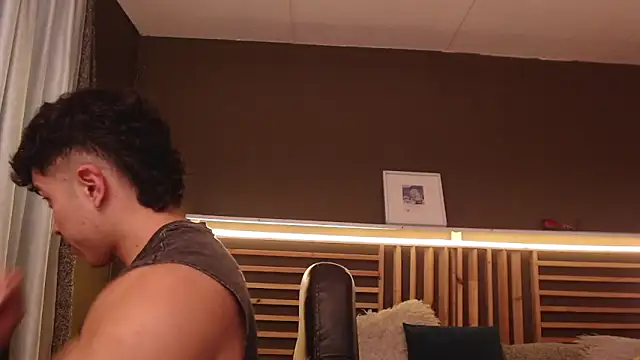 PaulEvens online show from 10/23/25, 01:10