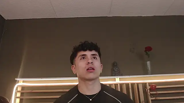 PaulEvens online show from 11/21/25, 01:32