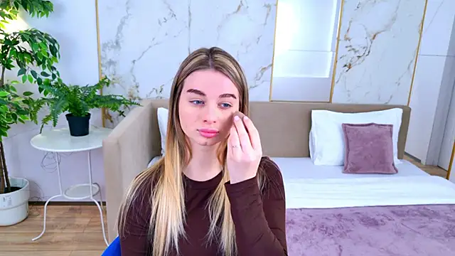 SweetyLicky online show from 02/28/26, 04:28