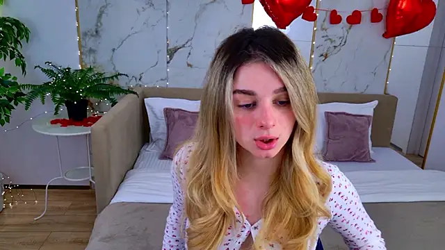 SweetyLicky online show from 02/16/26, 04:05