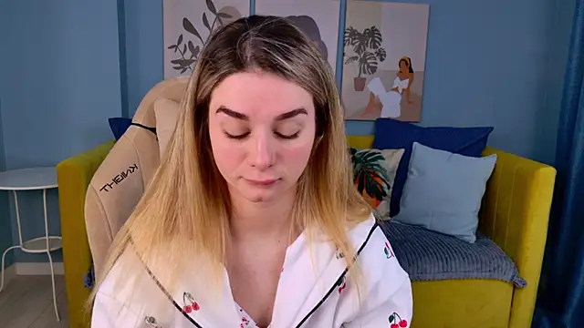 SweetyLicky online show from 01/18/26, 04:10