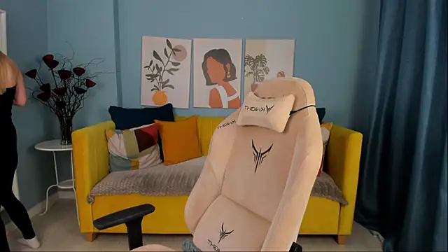 SweetyLicky online show from 11/05/25, 04:21