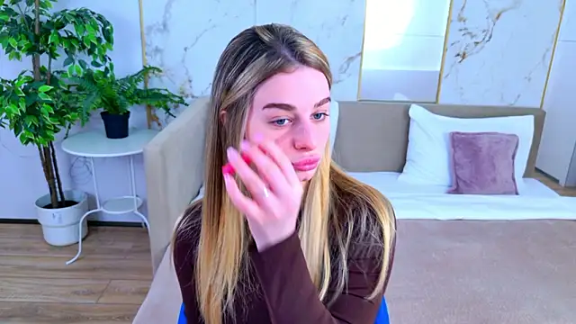 SweetyLicky online show from 03/21/26, 04:11