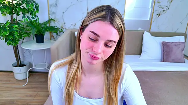 SweetyLicky online show from 03/18/26, 04:08