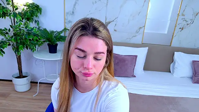 SweetyLicky online show from 03/29/26, 04:08