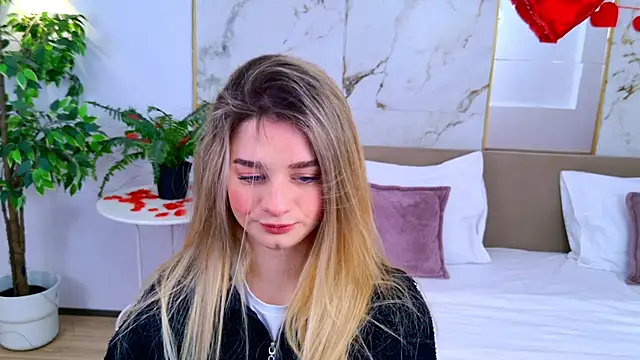 SweetyLicky online show from 02/12/26, 04:18