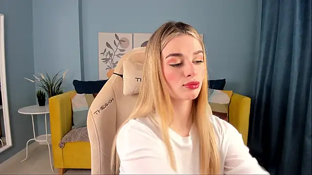 SweetyLicky online show from 11/03/25, 04:10