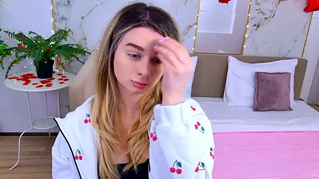 SweetyLicky online show from 02/13/26, 04:07