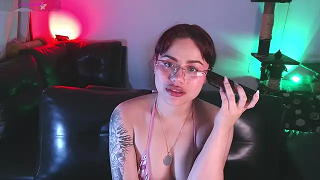 marsearth22  online show from 12/22/25, 01:39