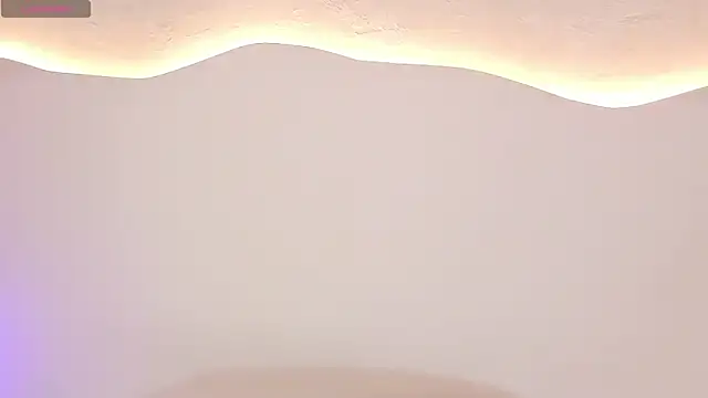 LeylaWoods online show from 12/22/25, 12:05