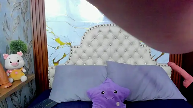 salem cute online show from 03/26/26, 10:51