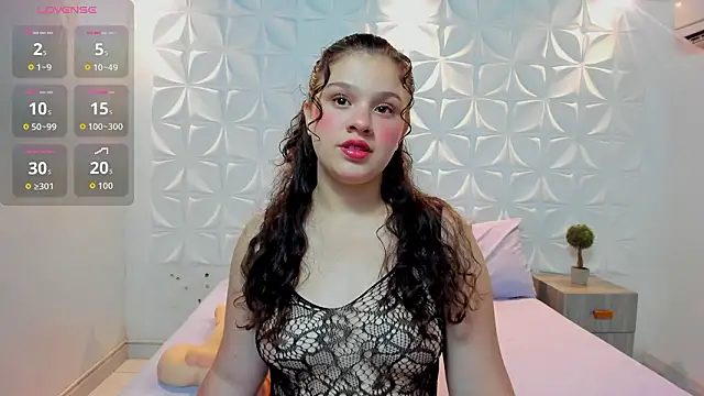 salem cute online show from 02/02/26, 10:09