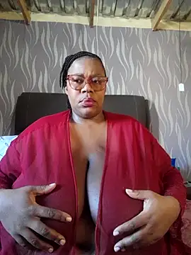 BoobsQueen46K online show from 06/15/26, 11:54
