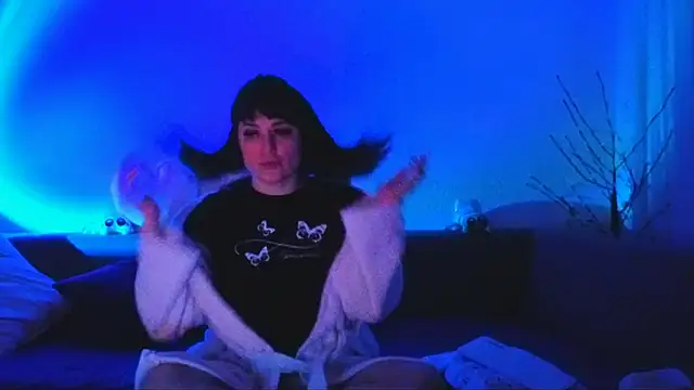 Bella Hillss online show from 02/11/26, 07:47