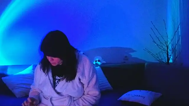 Bella Hillss online show from 02/09/26, 07:12