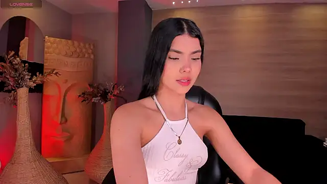 MiaLaurence online show from 01/13/26, 07:29