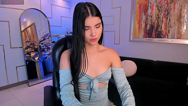 MiaLaurence online show from 10/11/25, 07:37