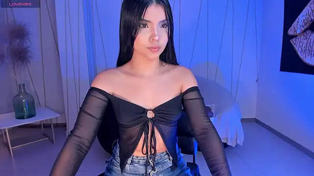 MiaLaurence online show from 03/22/26, 12:40