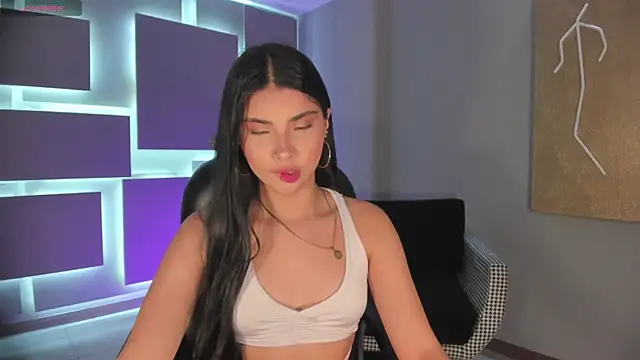 MiaLaurence online show from 11/14/25, 07:28