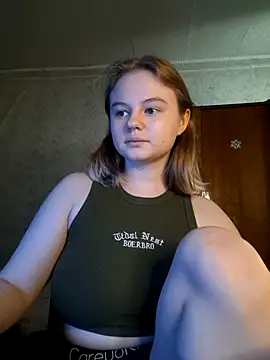 Snapshot of SlipperSherry chatting on 11/30/25, 08:59 SlipperSherry online show from 11/30/25, 08:59