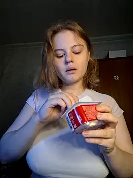 Snapshot of SlipperSherry chatting on 12/02/25, 12:07 SlipperSherry online show from 12/02/25, 12:07