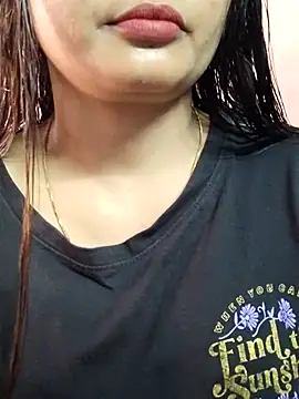 Snapshot of DPK25 chatting on 07/19/26, 10:34 DPK25 online show from 07/19/26, 10:34