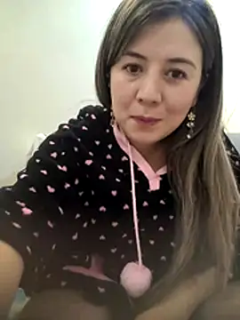 Sophie del Castillo online show from 12/17/25, 02:05