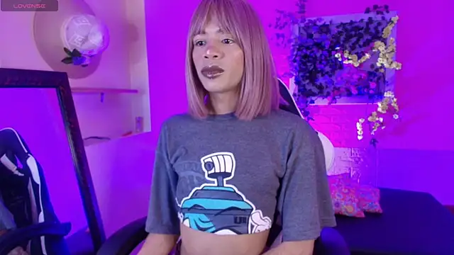 Katy bratz  online show from 11/25/25, 07:58