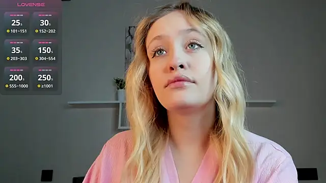 Snapshot of Julliakoill chatting on 11/21/25, 08:46 Julliakoill online show from 11/21/25, 08:46