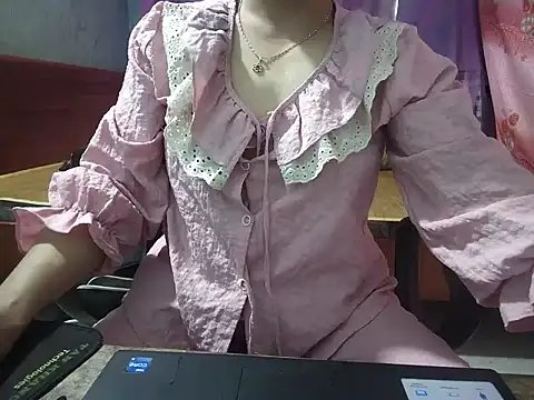 Snapshot of Xue_weng chatting on 06/04/26, 07:13 Xue weng online show from 06/04/26, 07:13