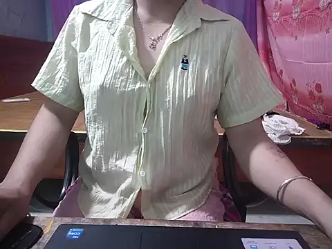 Snapshot of Xue_weng chatting on 05/31/26, 08:53 Xue weng online show from 05/31/26, 08:53