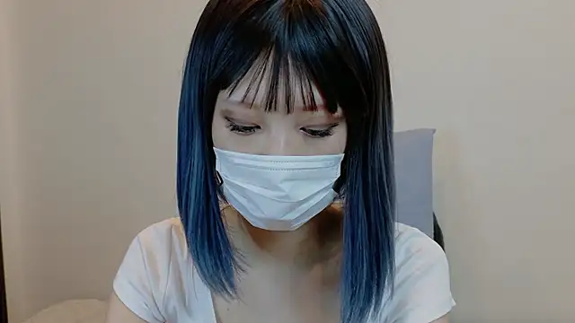 sarina at online show from 11/15/25, 07:23