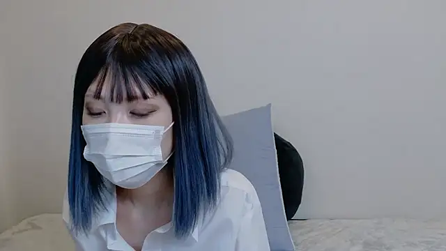 sarina at online show from 05/02/26, 07:35