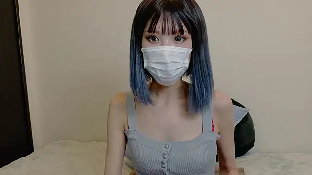 sarina at online show from 05/05/26, 09:34