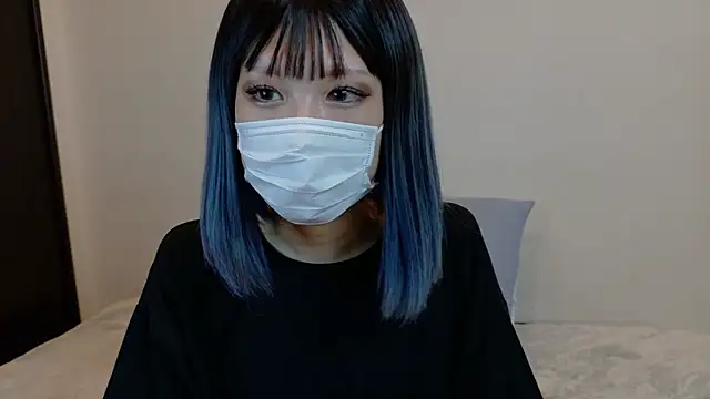 sarina at online show from 10/19/25, 09:23