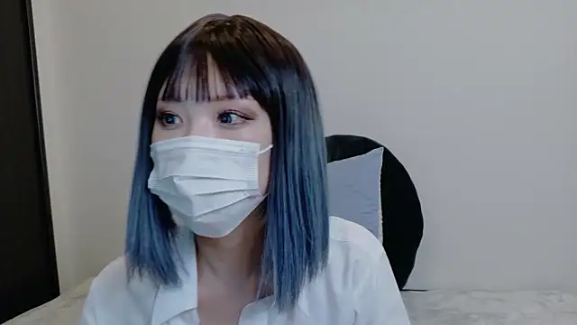 sarina at online show from 05/22/26, 09:18