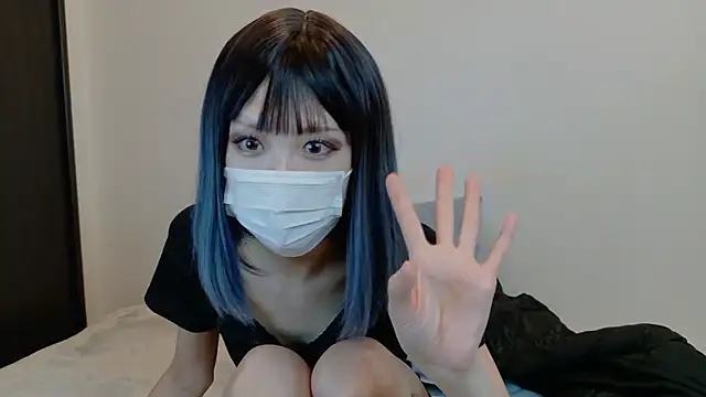 sarina at online show from 01/16/26, 04:38