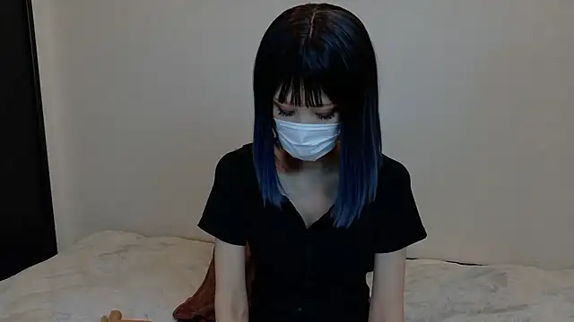 sarina at online show from 10/11/25, 07:31