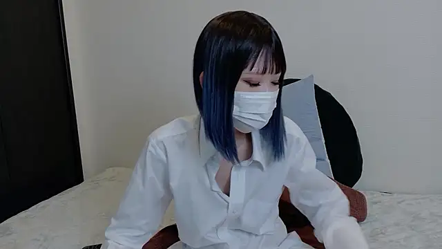 sarina at online show from 05/23/26, 07:29