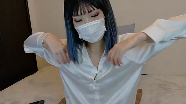 sarina at online show from 03/04/26, 04:31