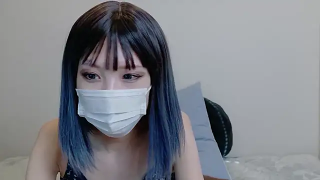 sarina at online show from 05/16/26, 07:29